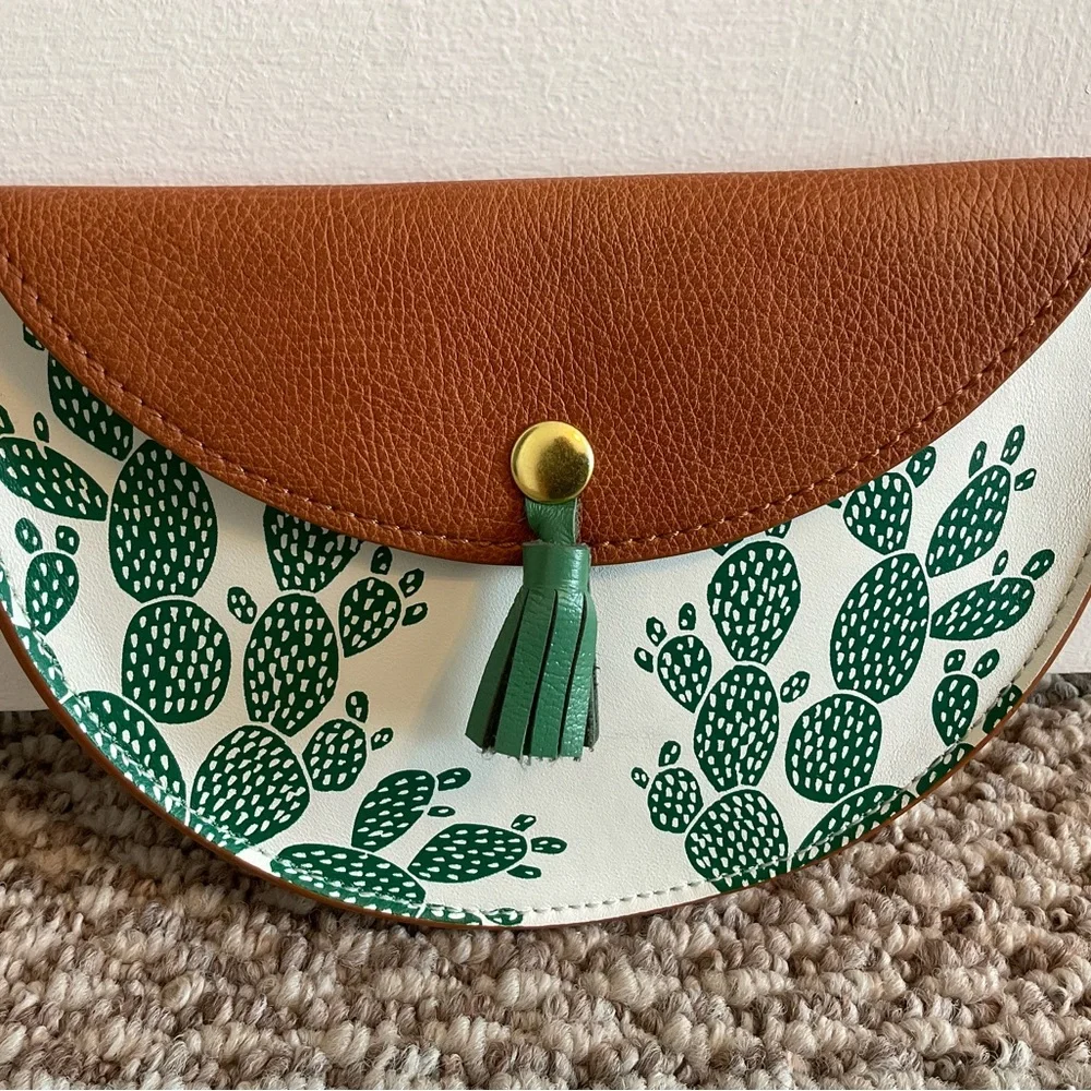 Anthropologie Amelie Mancini Great Outdoors Wallet/Pouch